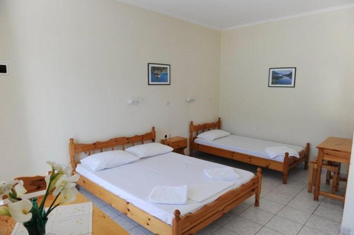 Mediterraneo Studios Vasiliki  Room photo